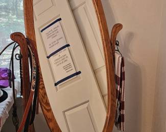 Standing oval mirror