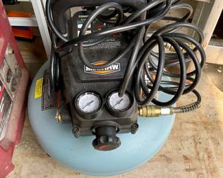 Air compressor 