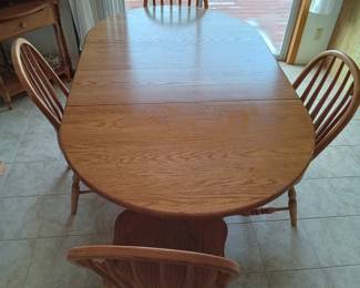 Dining Table with leaves and 4 chairs