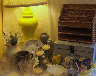 Feminine Farmhouse Decor