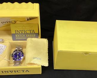 INVICTA MENS AUTOMATIC PRO DIVER WATCH w CASE, MINT