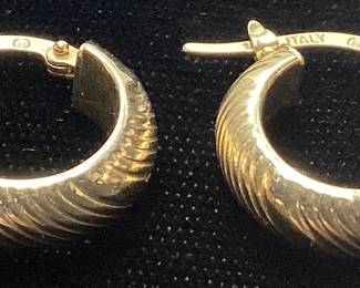 14KT YELLOW GOLD HOOP EARRINGS, 1.5g