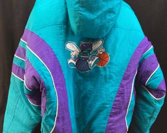 VTG. STARTER NBA CHARLOTTE HORNETS JACKET, ORIGINAL CHARLOTTE HORNETS, SIZE XL