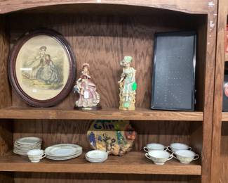 CHOICE SHELF LOT ASSORTED COLLECTIBLES, VTG. .45 RECORDS, POTTERY, ALBUMS, FIGURINES