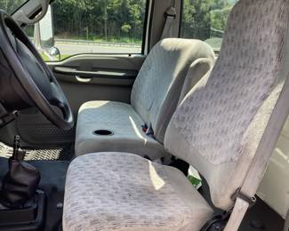 2002 Ford F-650 XL VIN: 3fdnf65852ma28779 Miles: 82,446 Engine: 5.9L CUMMINS DIESEL Color: WHITE 2002 FORD SUPER DUTY F-650 REGULAR CAB XL FLATBED w 5.9L CUMMINS DIESEL ENGINE, 24 VALVE, GVWR 26,000lbs, STRAIGHT FRAME, TIRES ARE 90% w TREAD, AIR CONDITIONER NEEDS CHARGING, FUEL GAUGE NEEDS REPAIR