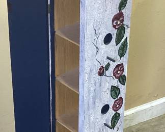 BIRD HOUSE DESIGN STORAGE UNIT, 5 SHELVES & ROOF COMPARTMENT, 49in H NO SHIPPING PICKUP ONLY