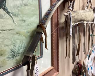 (5PCS) NATIVE AMERICAN WESTERN LOT BEADED BOW HAND BEADED NATIVE AMERICAN BOW W/QUIVER, TOMAHAWK, DREAM CATCHER, RUSSELL "1904" CATTLE DRIVE & FRANCO WINDOW TO THE PAST