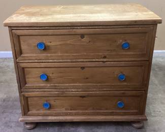 VTG. 3 DRAWER CHEST NO SHIPPING PICKUP ONLY