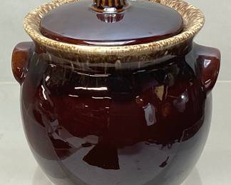 HULL POTTERY BROWN DRIP GLAZE BEAN POT