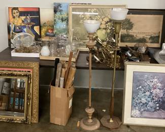ASSORTED DECOR, LAMPS, ART, WALL MIRRORS