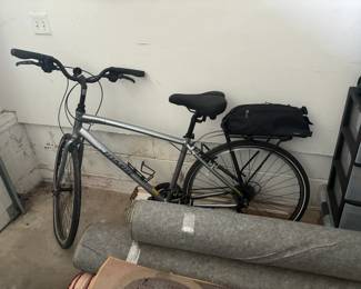 Almost new silver female bike $200