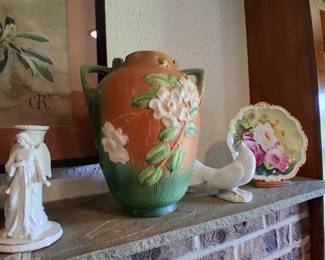 Large Roseville dogwood vase