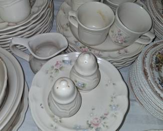 Pfaltzgraff set 