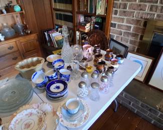 various other pottery and china pieces
