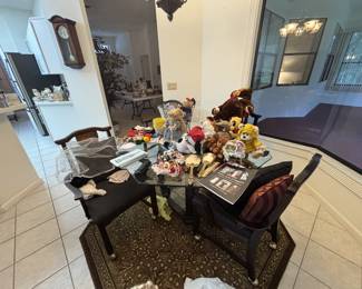 Kitchen table with 4 chairs $100.00