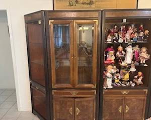 Beautiful wall unit in execellent condition!