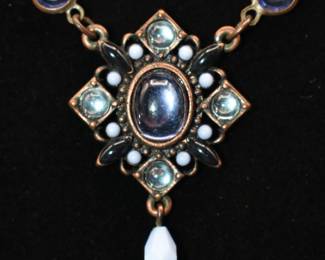 vintage Avon blue/clear drop necklace