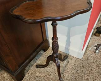 Sm. Table