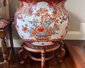Imari patterned large jardiniere