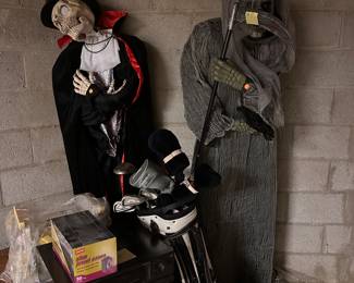 Halloween figures