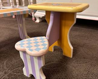 Painted doll desk