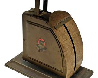 Vintage Metal Countertop Scale