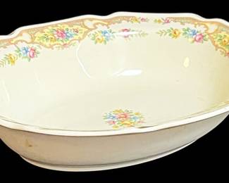 Mount Clemens Mildred Oval Casserole Bowl