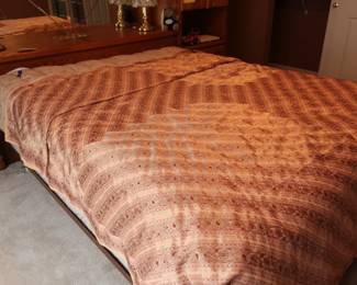 double  bed  and  frame