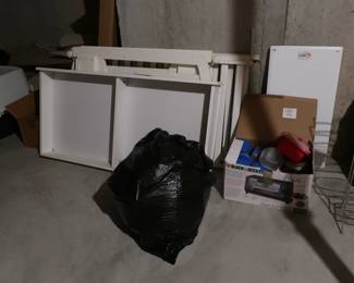 baby crib  and covers