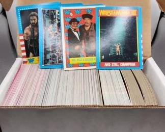LARGE BOX OF 80S-90S WRESTLING AND THEME CARDS.