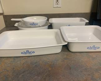 Vintage Corning Ware
Excellent condition, no chips.