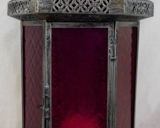915 - Decorative Moroccan Style Lantern 25"
