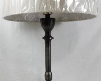 98x - Wildwood Table Lamp 33" You are buying a used as-is electric/electronic item. We do not guarantee all components are present, and if it is not expressly stated, it is untested.