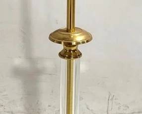 3429 - Lamp w/ no shade, 28" tall You are buying a used as-is electric/electronic item. We do not guarantee all components are present and if it is not expressly stated, it is untested.