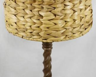 754 - Decorative Table Lamp 30" You are buying an as-is electric/electronic item. We do not guarantee all components are present, and if it is not expressly stated, it is untested