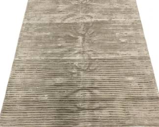 818 - Dimond Home Area Rug 5 x 8