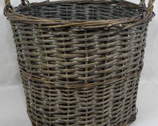 930 - Wicker Basket 15x15