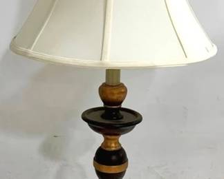 3425 - Lamp - 35" You are buying a used as-is electric/electronic item. We do not guarantee all components are present and if it is not expressly stated, it is untested.