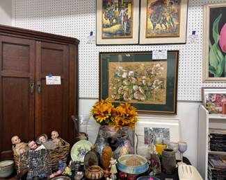 Corner cupboard
