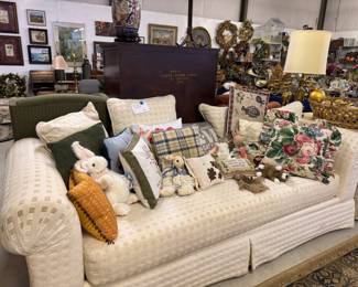 Day bed filled with pillows