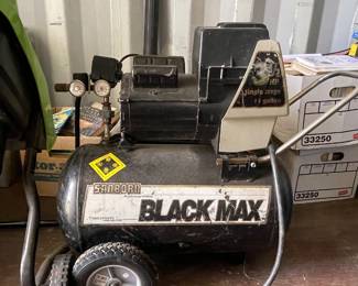 BLACK MAX COMPRESSOR