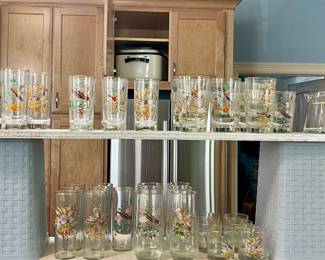 VINTAGE GAME BIRD GLASSWARE