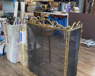 ORNATE BRASS FIRESCREEN