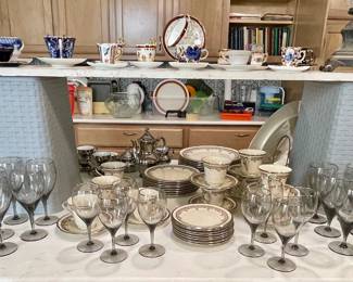 VINTAGE TIFFIN-FRANCISCAN MIDNIGHT MIST SMOKE GLASSWARE, CUP/SAUCERS