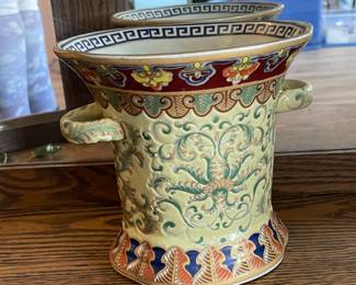 VINTAGE CHINESE JARDINIERE