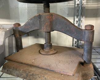 ANTIQUE BOOK PRESS