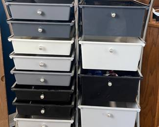 STORAGE DRAWERS ON WHEELS