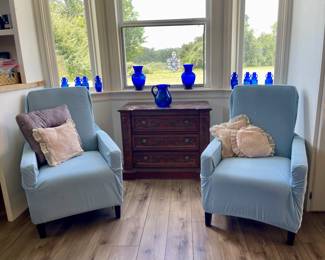 ACCENT CHAIRS