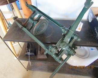 can sealer