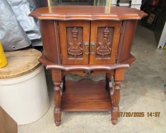 wood humidor very nice